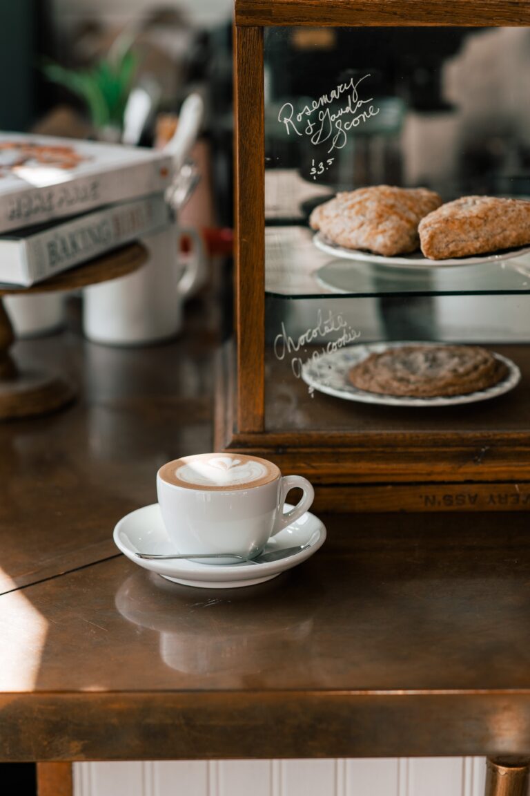 The 10 Best Cozy Cafés in NYC to Enjoy in Winter 2024